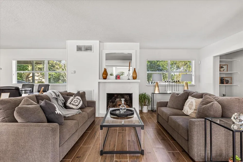 2418 EUSTON ROAD Winter Park, FL 32789