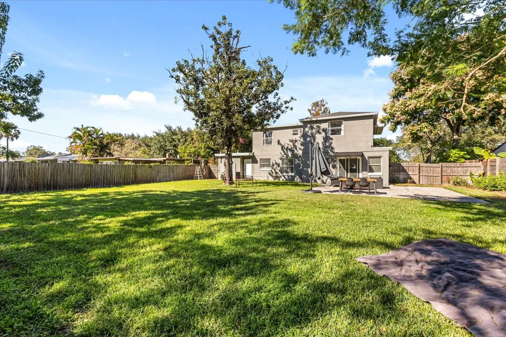 2418 EUSTON ROAD Winter Park, FL 32789
