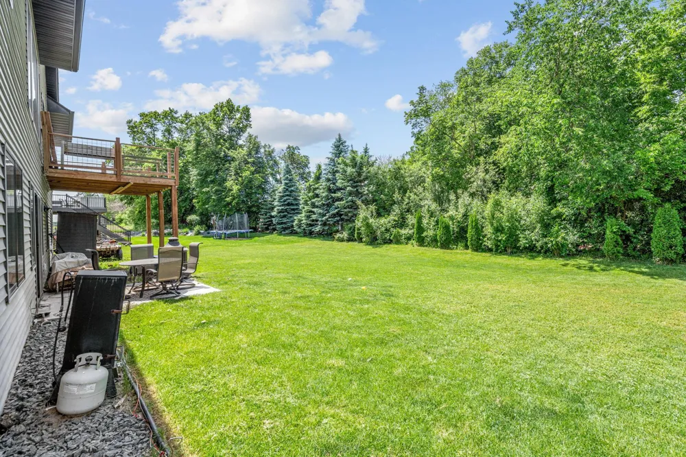 702 Eastland Avenue SE New Prague, MN 56071