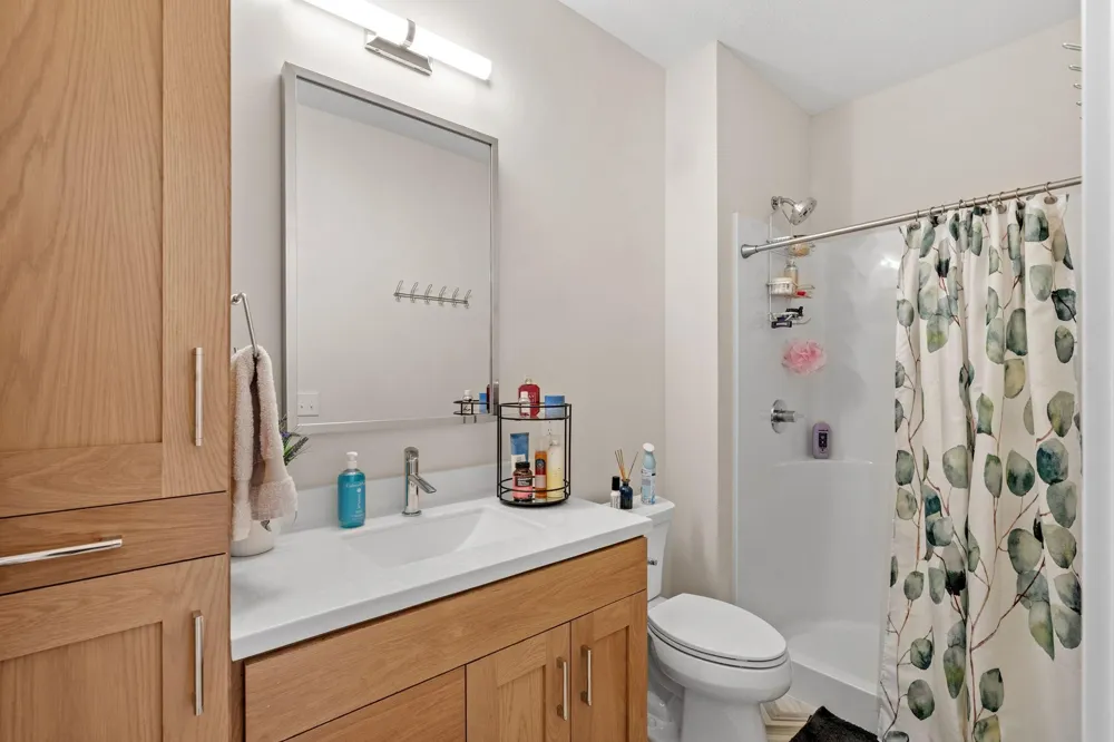 702 Eastland Avenue SE New Prague, MN 56071