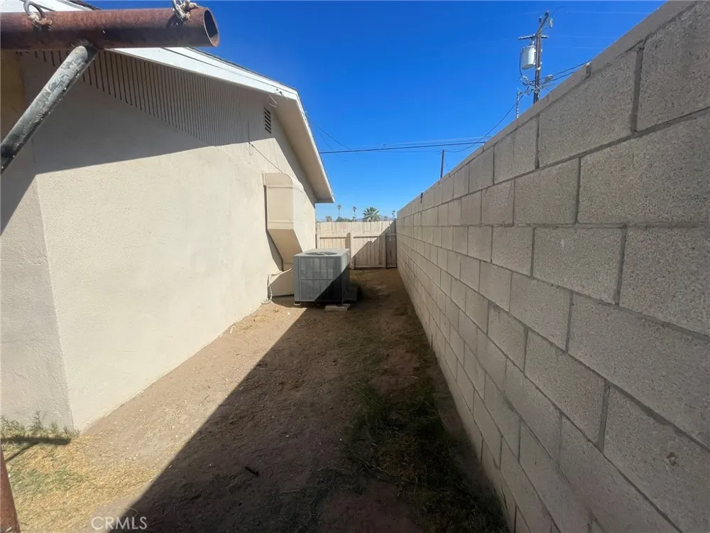 175 Date Road Blythe, CA 92225