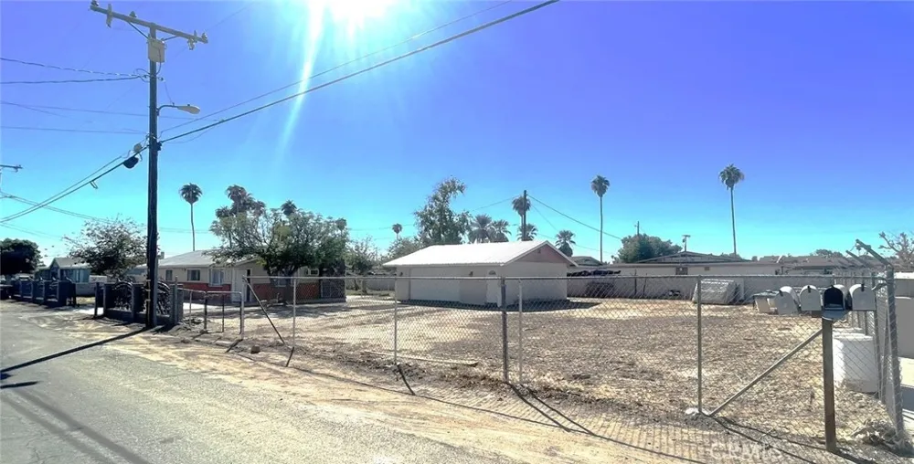 175 Date Road Blythe, CA 92225