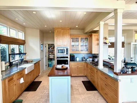 860 Cofair Court