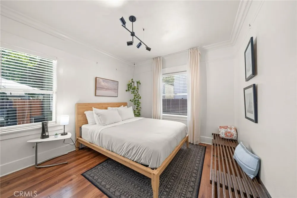 1014 Magnolia Long Beach, CA 90813
