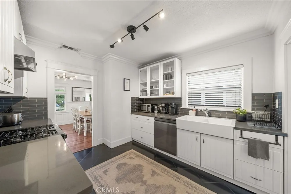 1014 Magnolia Long Beach, CA 90813