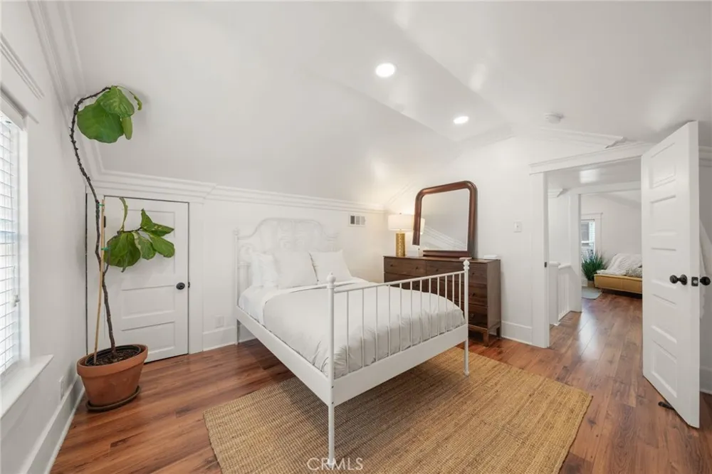 1014 Magnolia Long Beach, CA 90813