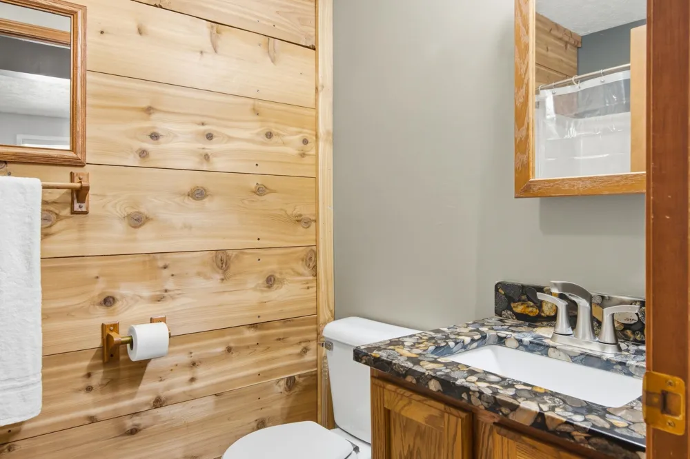 7488 Traverse Road Colfax Township, MI 49683
