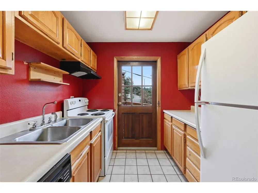68 Minnehaha Avenue Manitou Springs, CO 80829