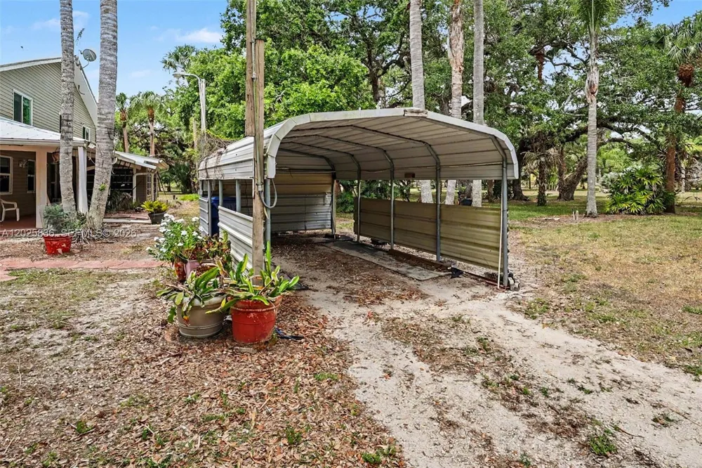 3079 Frontier Cir Other City - In The State Of Florida, FL 33935