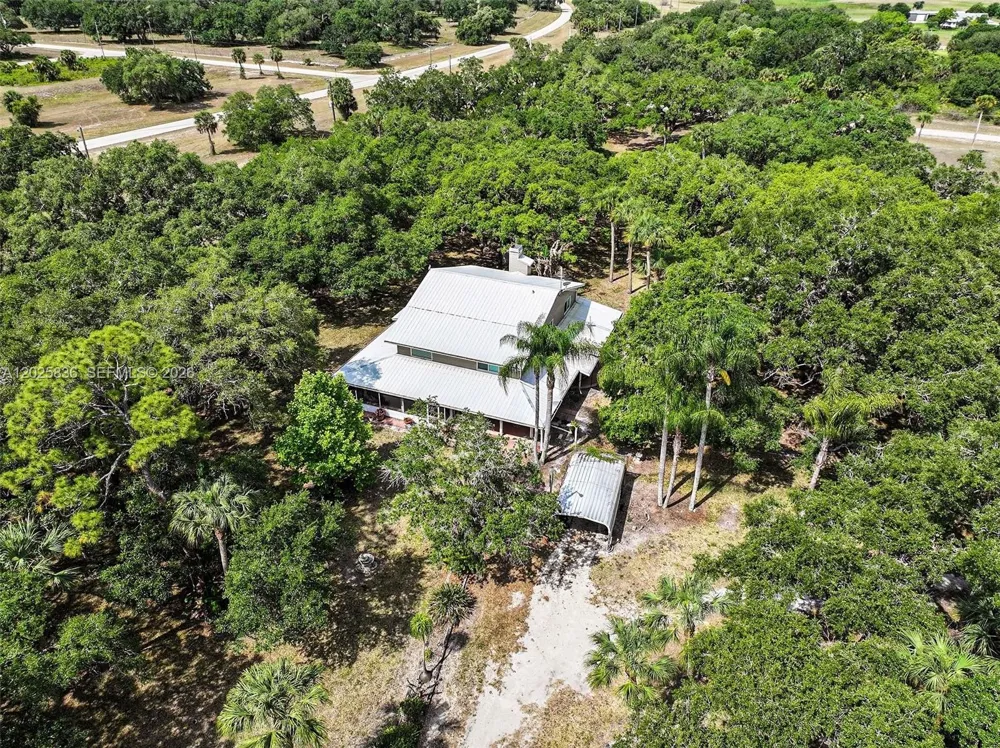 3079 Frontier Cir Other City - In The State Of Florida, FL 33935