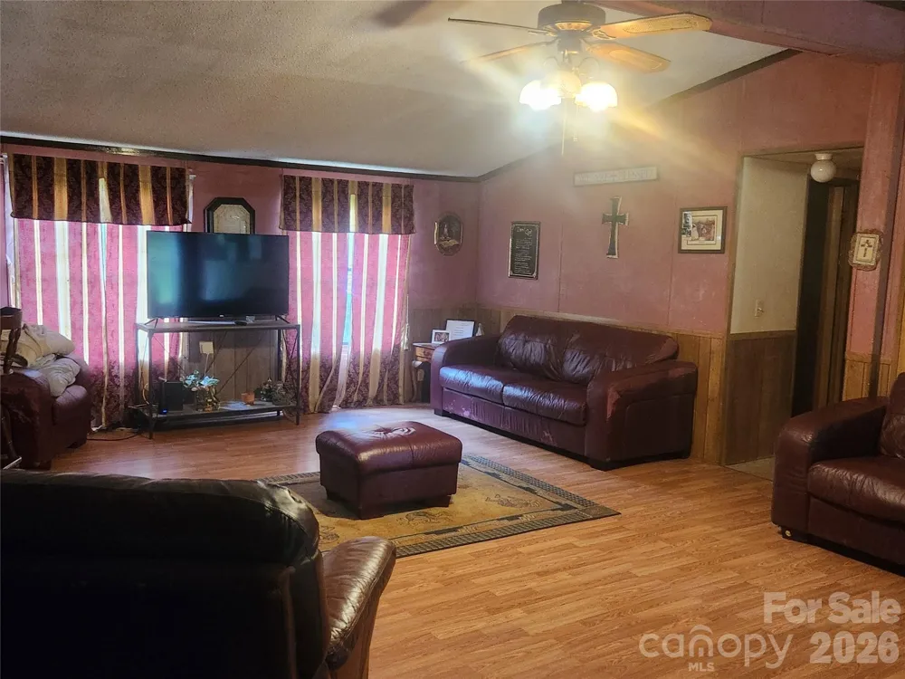 135 Watson Avenue Taylorsville, NC 28681