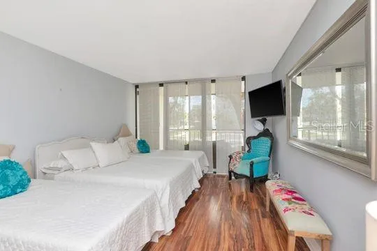 220 BELLEVIEW BOULEVARD #203 Belleair, FL 33756