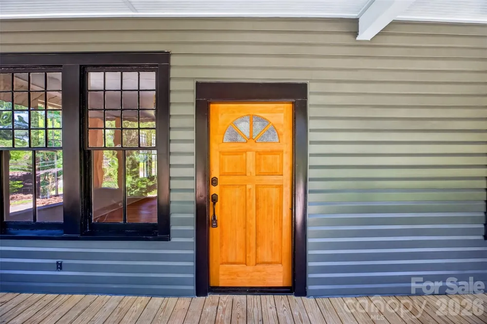 32 Pinecrest Avenue Great Falls, SC 29055