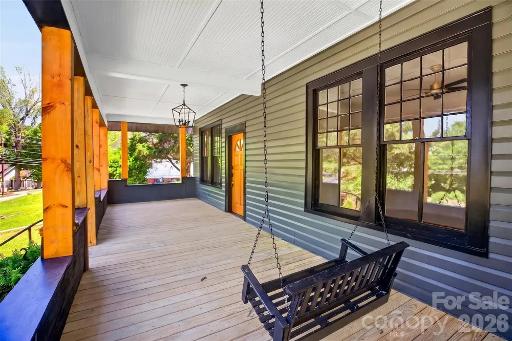 32 Pinecrest Avenue Great Falls, SC 29055