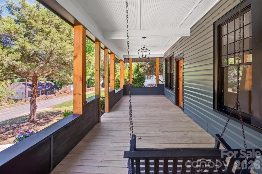 32 Pinecrest Avenue Great Falls, SC 29055