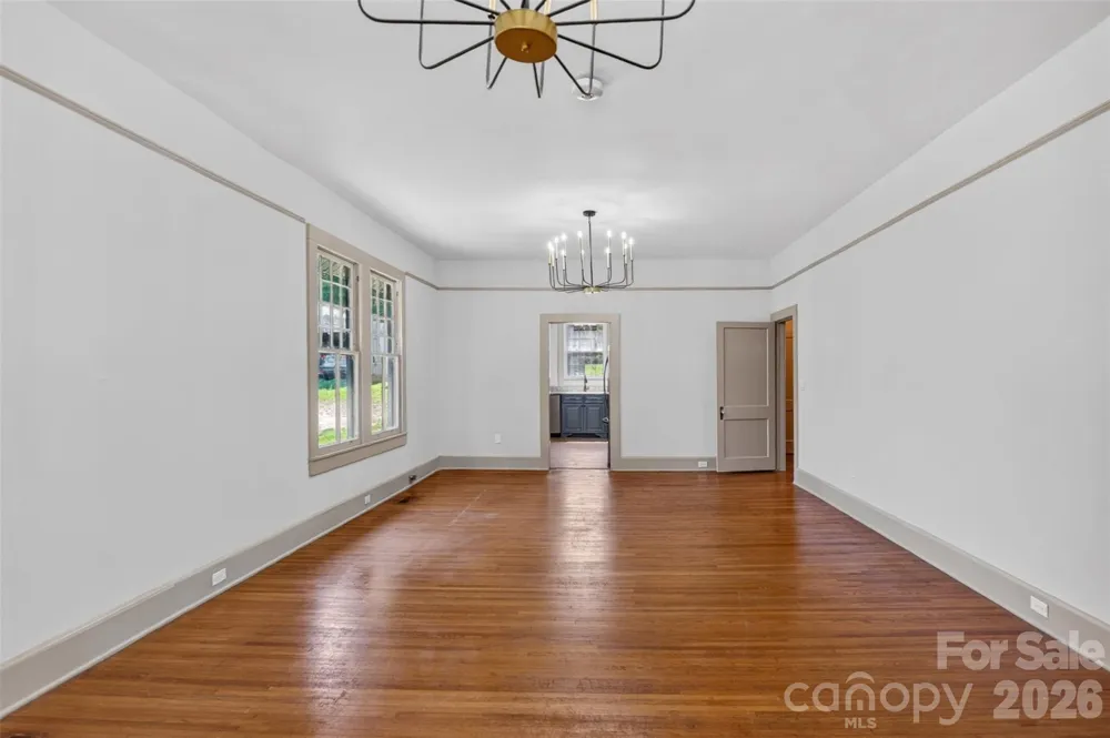 32 Pinecrest Avenue Great Falls, SC 29055