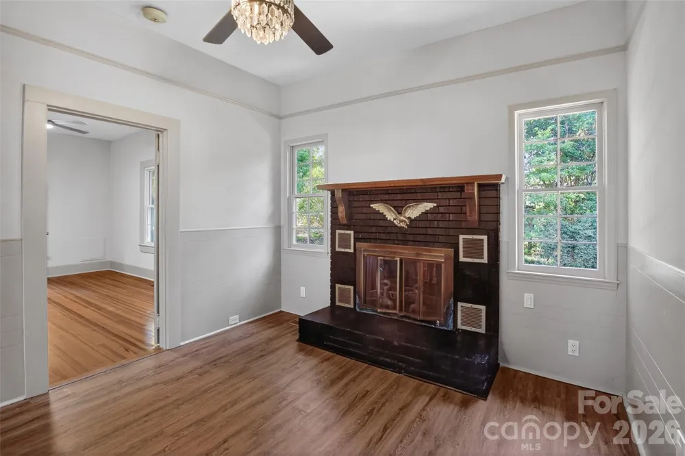 32 Pinecrest Avenue Great Falls, SC 29055