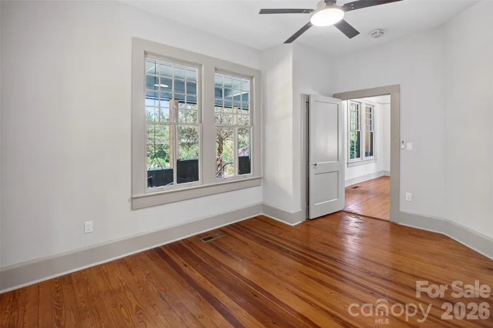 32 Pinecrest Avenue Great Falls, SC 29055
