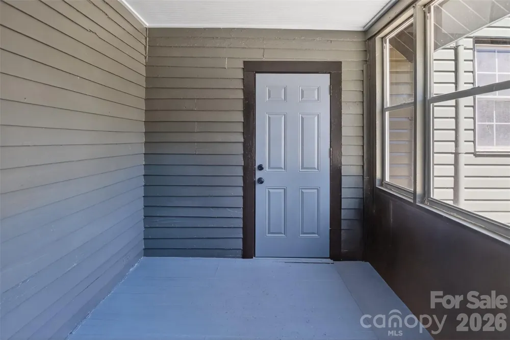 32 Pinecrest Avenue Great Falls, SC 29055