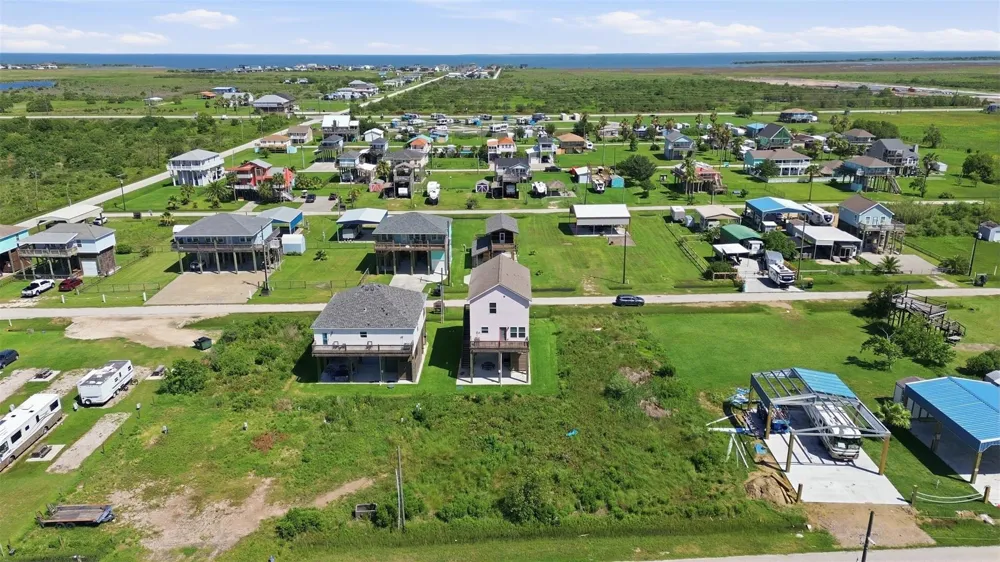 124 Jewel Drive Bolivar Peninsula, TX 77650