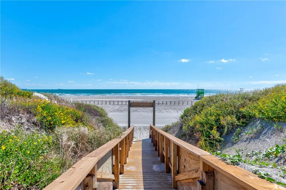 2008 Sand Point Circle Port Aransas, TX 78373
