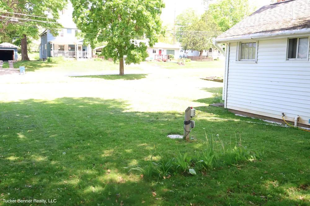 124 W Sheridan Street Fremont City, MI 49412