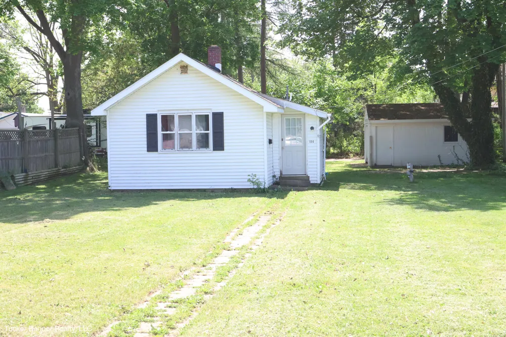 124 W Sheridan Street Fremont City, MI 49412