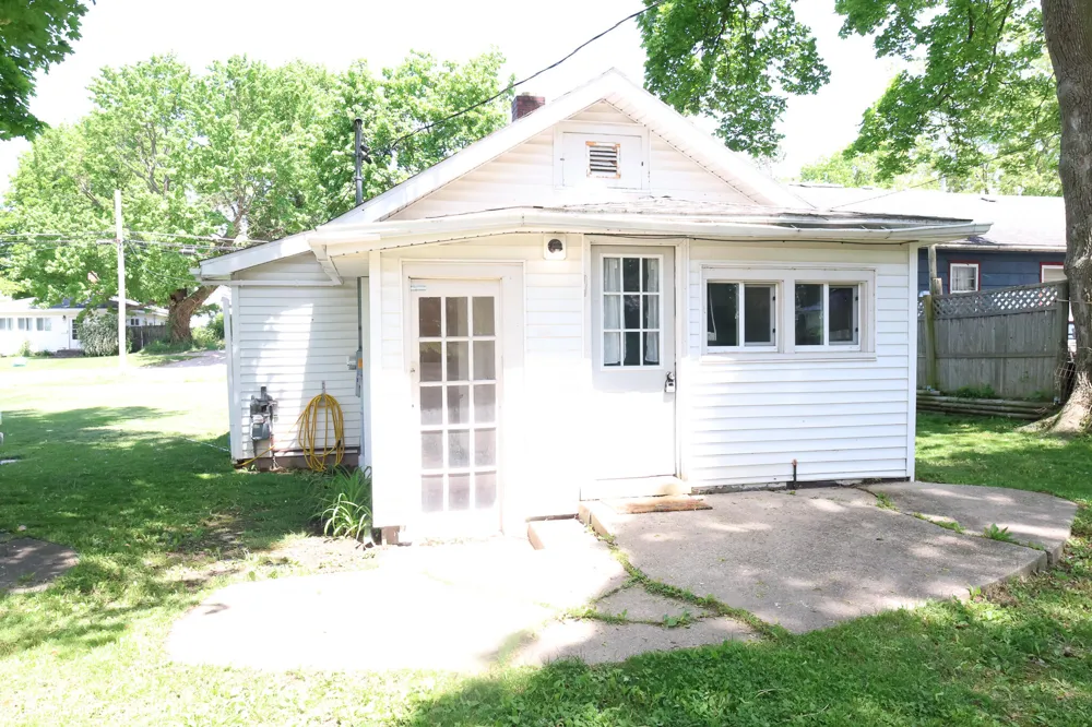 124 W Sheridan Street Fremont City, MI 49412