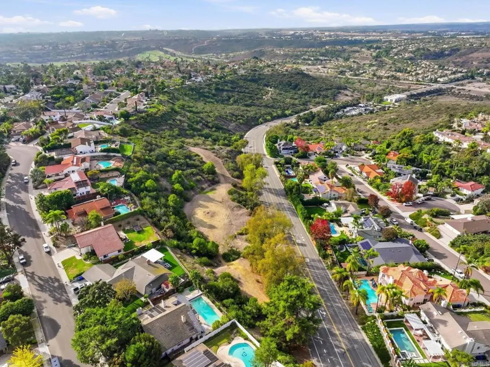 6515 El Fuerte Street Carlsbad, CA 92009