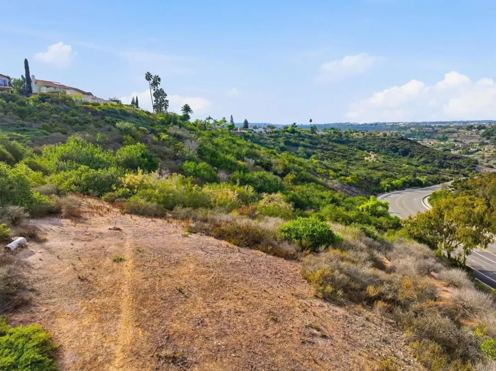 6515 El Fuerte Street Carlsbad, CA 92009