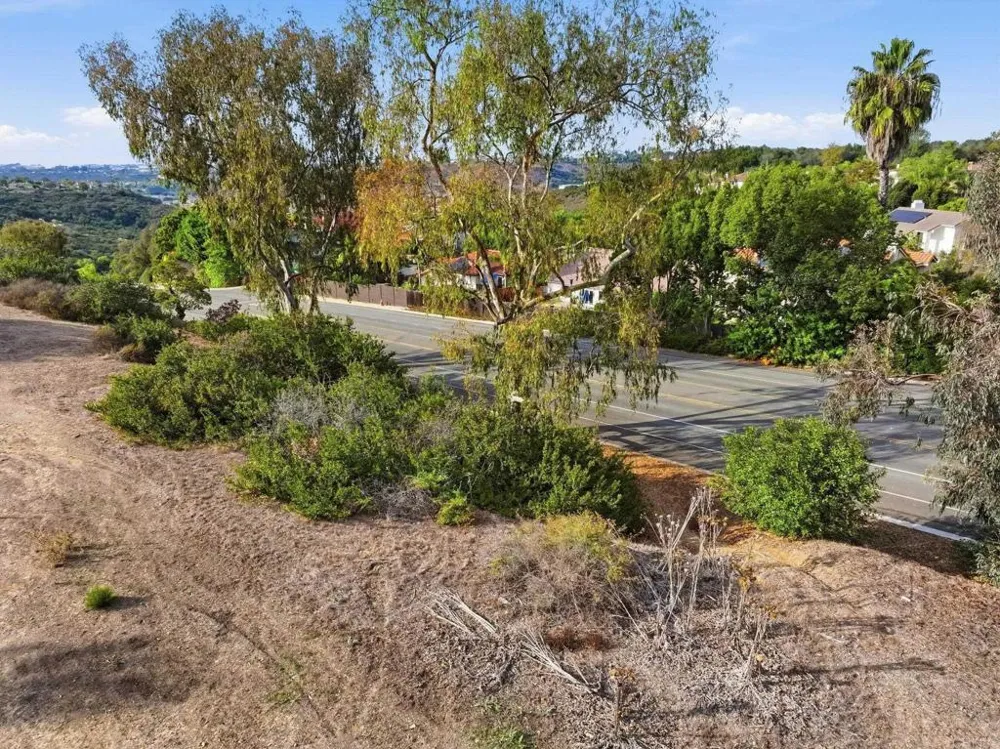 6515 El Fuerte Street Carlsbad, CA 92009