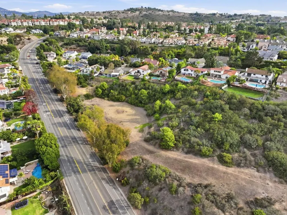 6515 El Fuerte Street Carlsbad, CA 92009