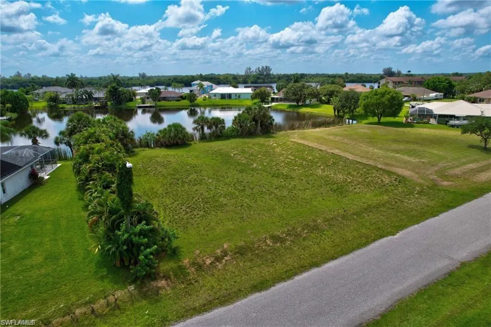 17091 Waters Edge Circle North Fort Myers, FL 33917