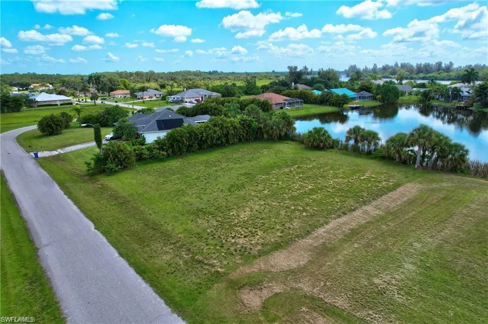 17091 Waters Edge Circle North Fort Myers, FL 33917