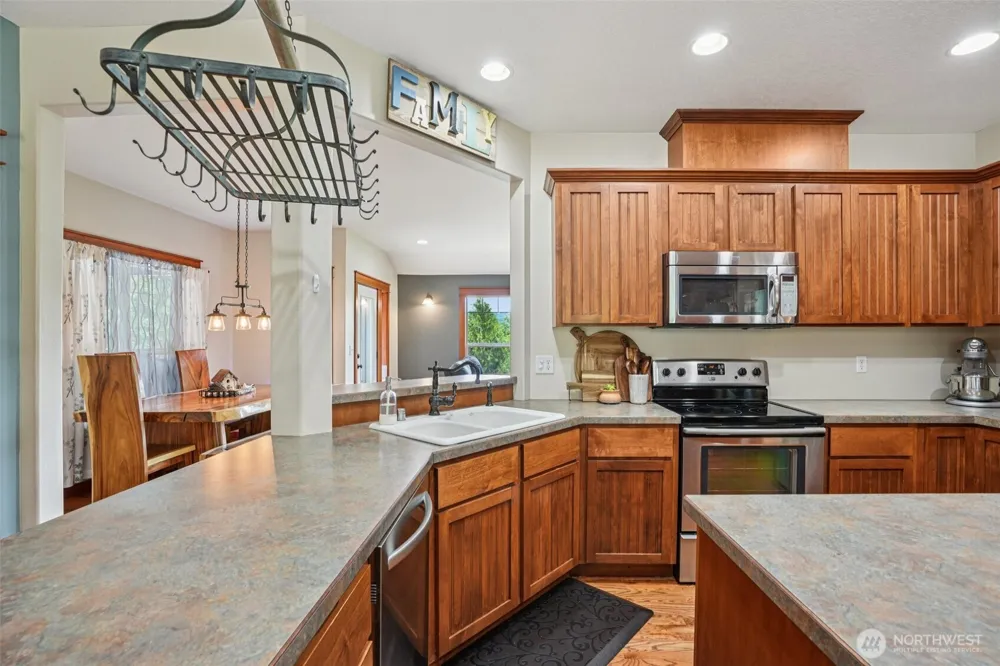 14900 NE Critter Hill Drive Amboy, WA 98601