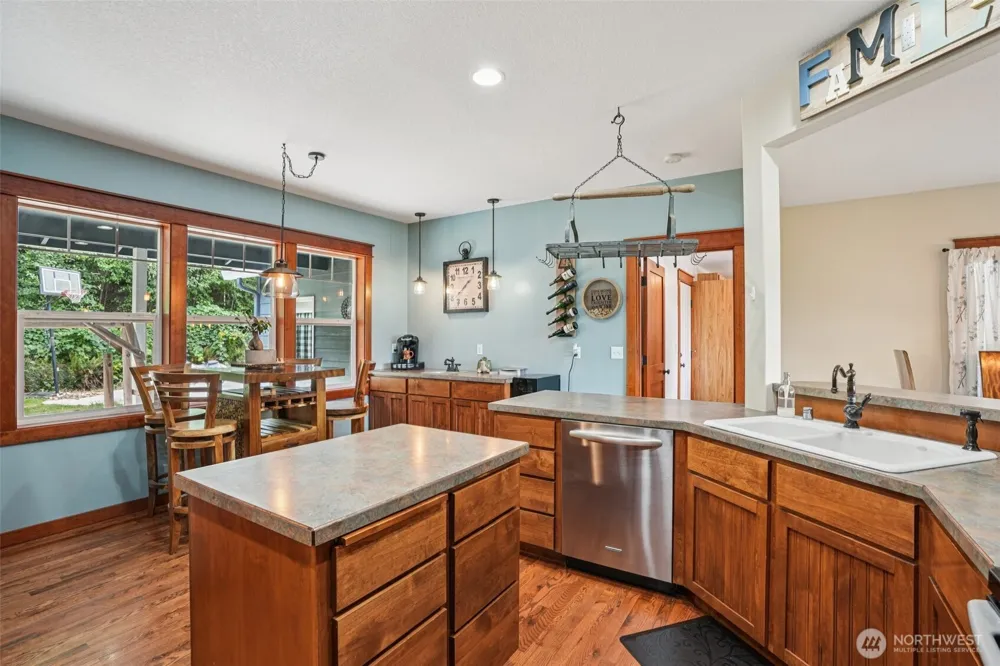 14900 NE Critter Hill Drive Amboy, WA 98601
