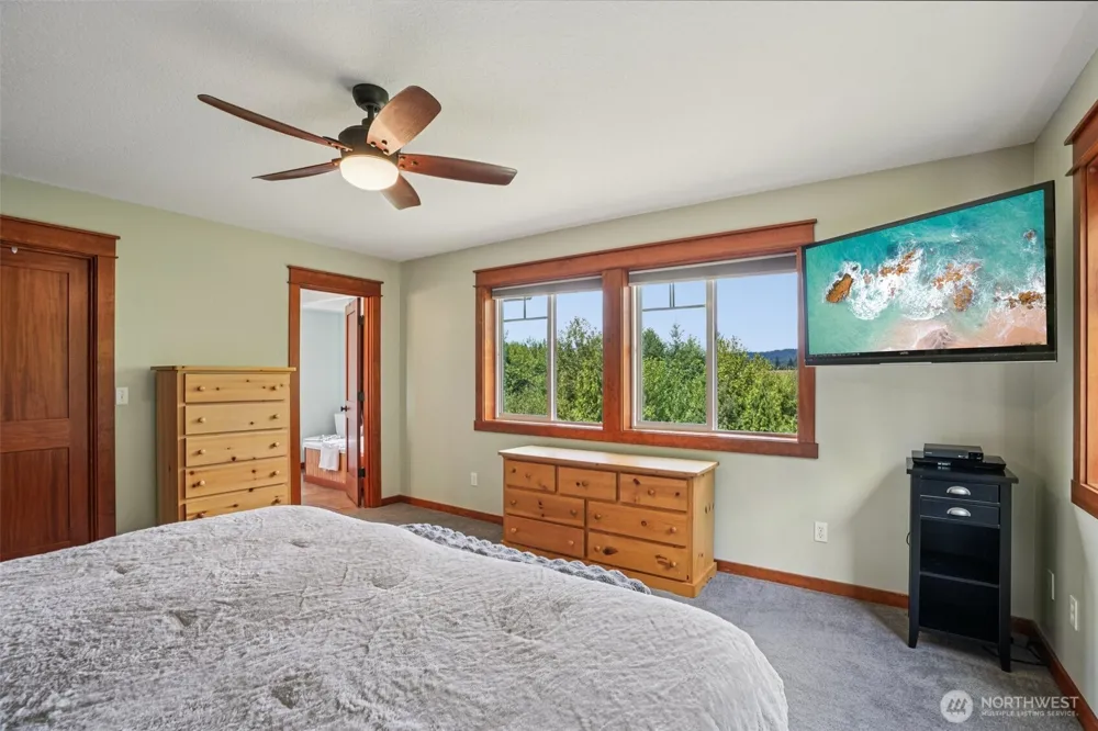 14900 NE Critter Hill Drive Amboy, WA 98601