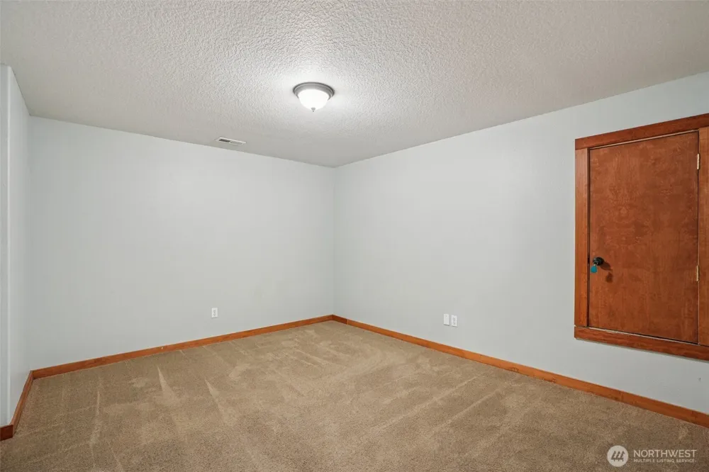 14900 NE Critter Hill Drive Amboy, WA 98601