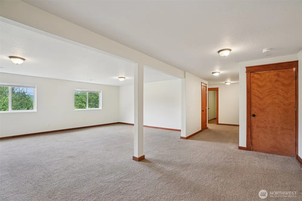 14900 NE Critter Hill Drive Amboy, WA 98601
