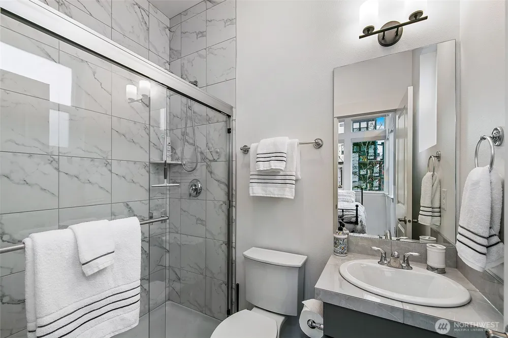 14002 3rd Avenue NE #105 Duvall, WA 98019