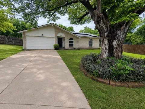 527 Shelly Court