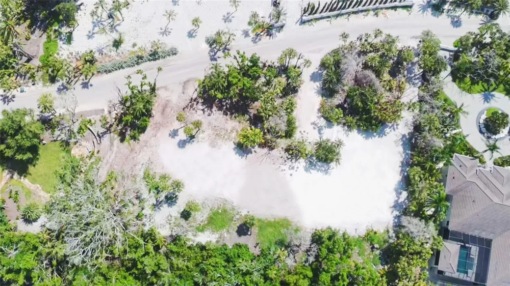 7825 SANDERLING ROAD Sarasota, FL 34242