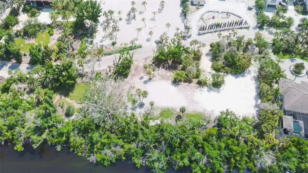 7825 SANDERLING ROAD Sarasota, FL 34242