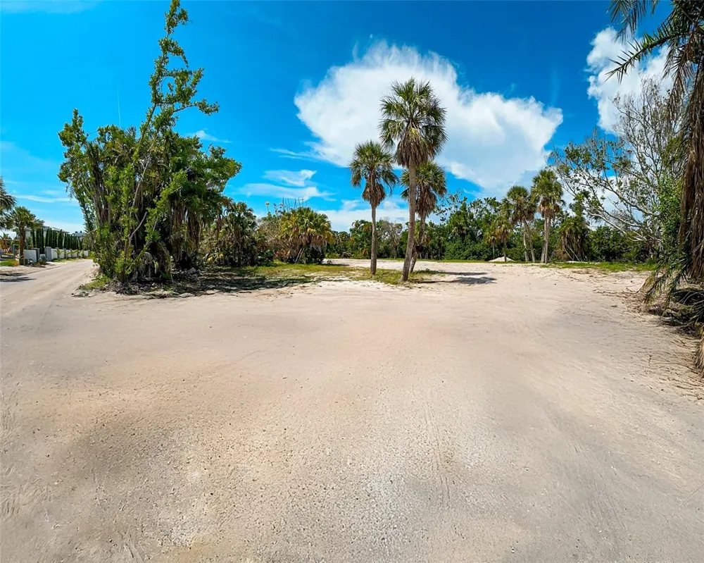 7825 SANDERLING ROAD Sarasota, FL 34242