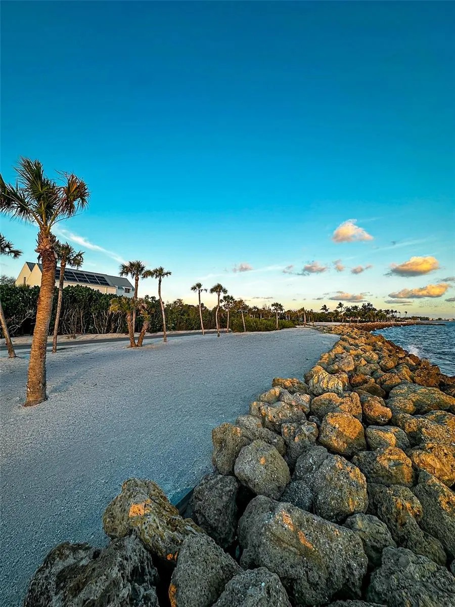 7825 SANDERLING ROAD Sarasota, FL 34242