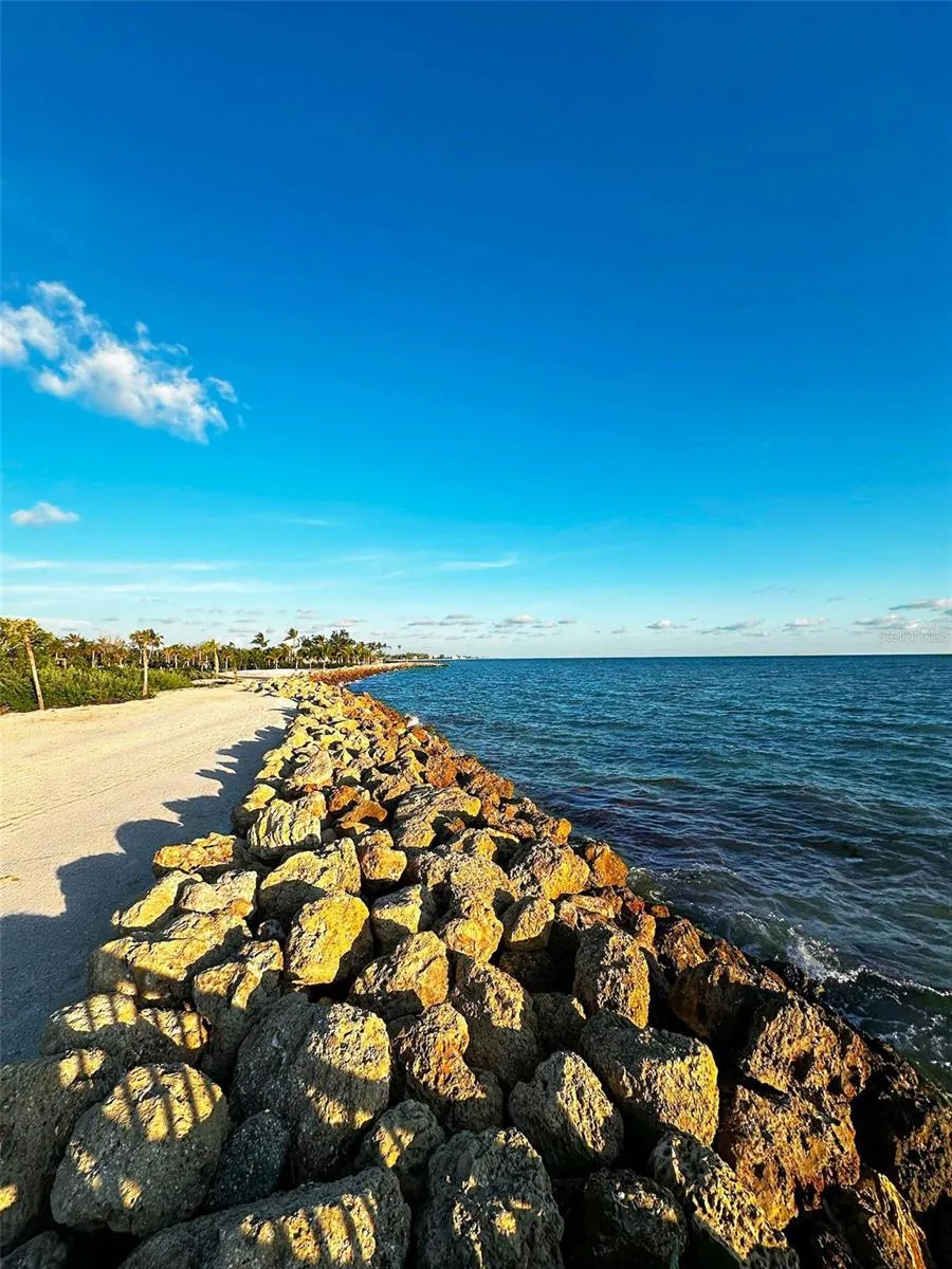 7825 SANDERLING ROAD Sarasota, FL 34242