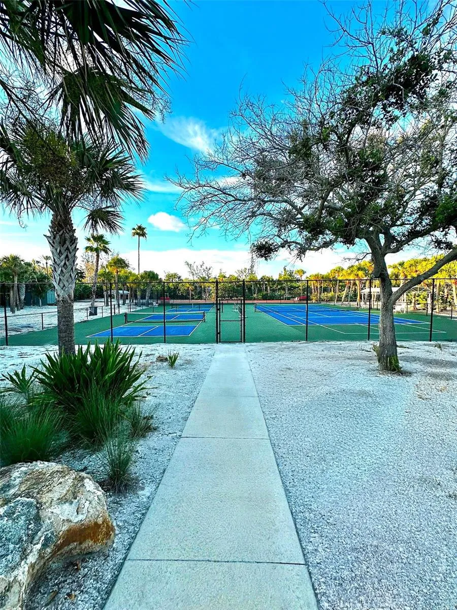 7825 SANDERLING ROAD Sarasota, FL 34242