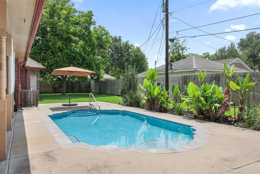 1133 Helen Drive Deer Park, TX 77536