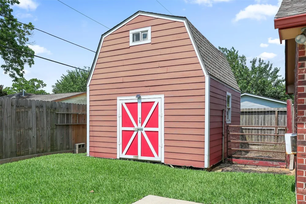 1133 Helen Drive Deer Park, TX 77536