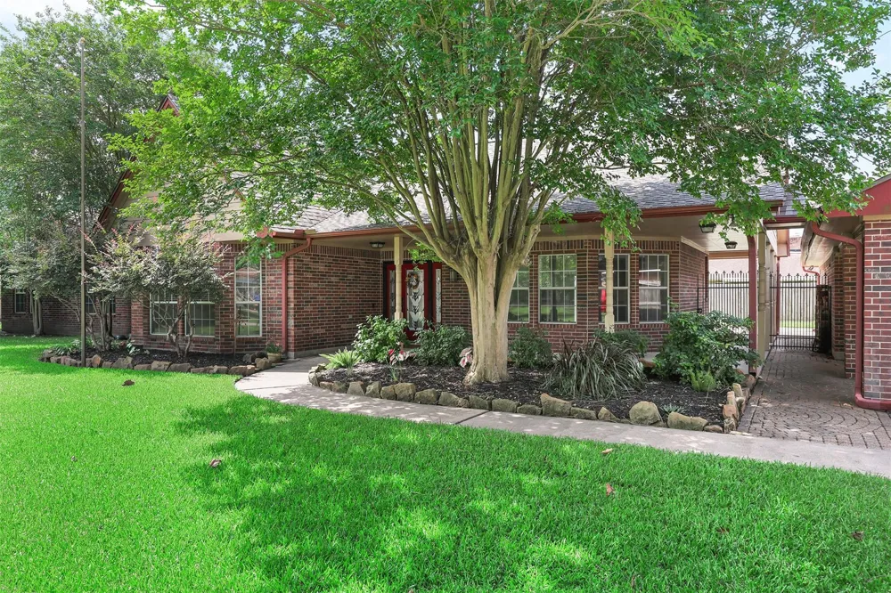 1133 Helen Drive Deer Park, TX 77536